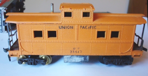 Union Pacific Caboose Paint Sample-Black Side